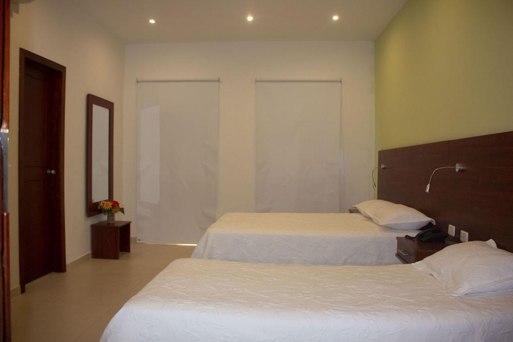 Hotel Dorado Plaza Centro Historico Картахена Экстерьер фото