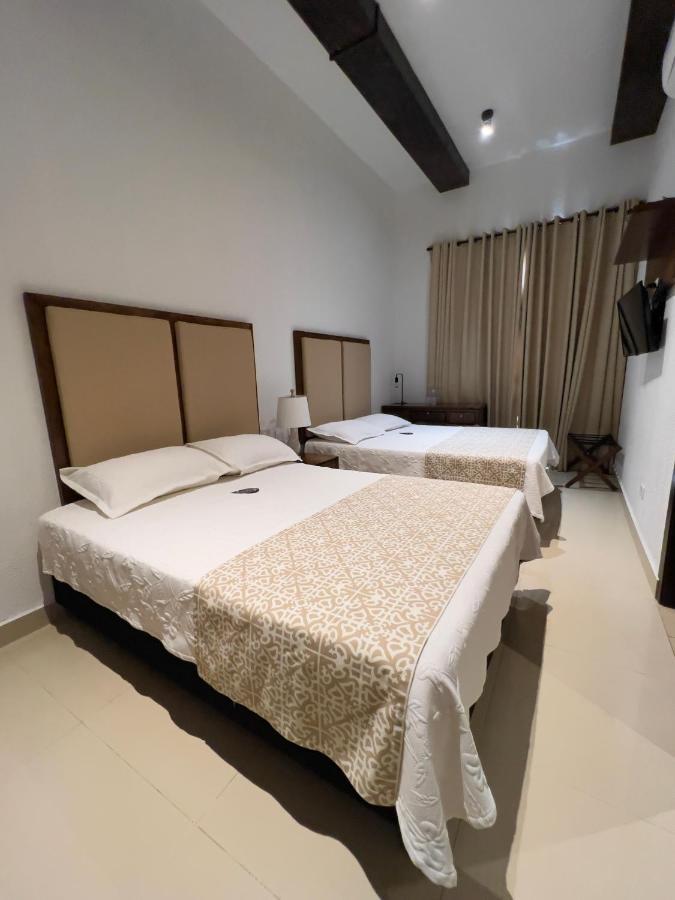 Hotel Dorado Plaza Centro Historico Картахена Экстерьер фото